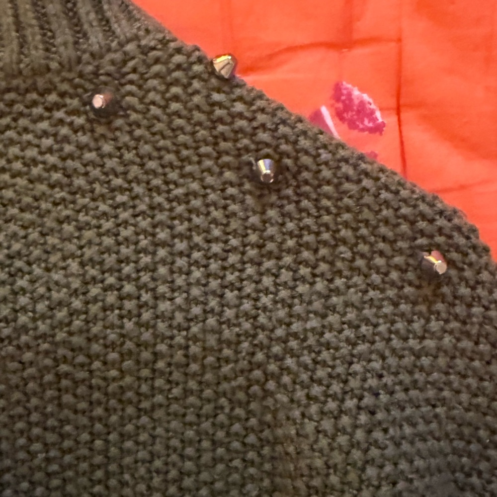 Love By Design Forest Green Crew Neck Sweater - Picture 5 of 6